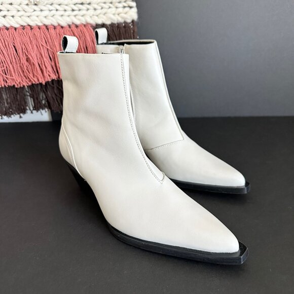 Reiss Hayworth Leather Western Style Ankle Boots White Size 7 NWB - Picture 1 of 14